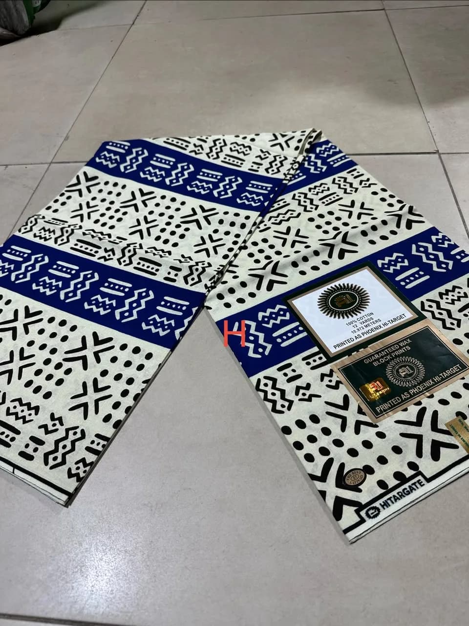 Tissu Wax — Blanc & Bleu Royal, Motif Bogolan